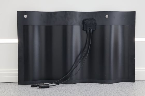 50W pannello solare BIPV curvo piastrelle di tetto corto circuito tensione 8.62A CE TUV certificato