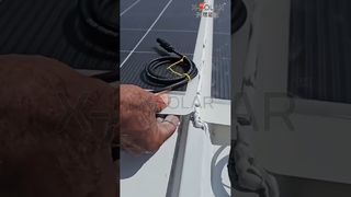 L'ingresso di un tunnel può essere dotato anche di energia solare? Una vera ripresa di un progetto di costruzione curva.